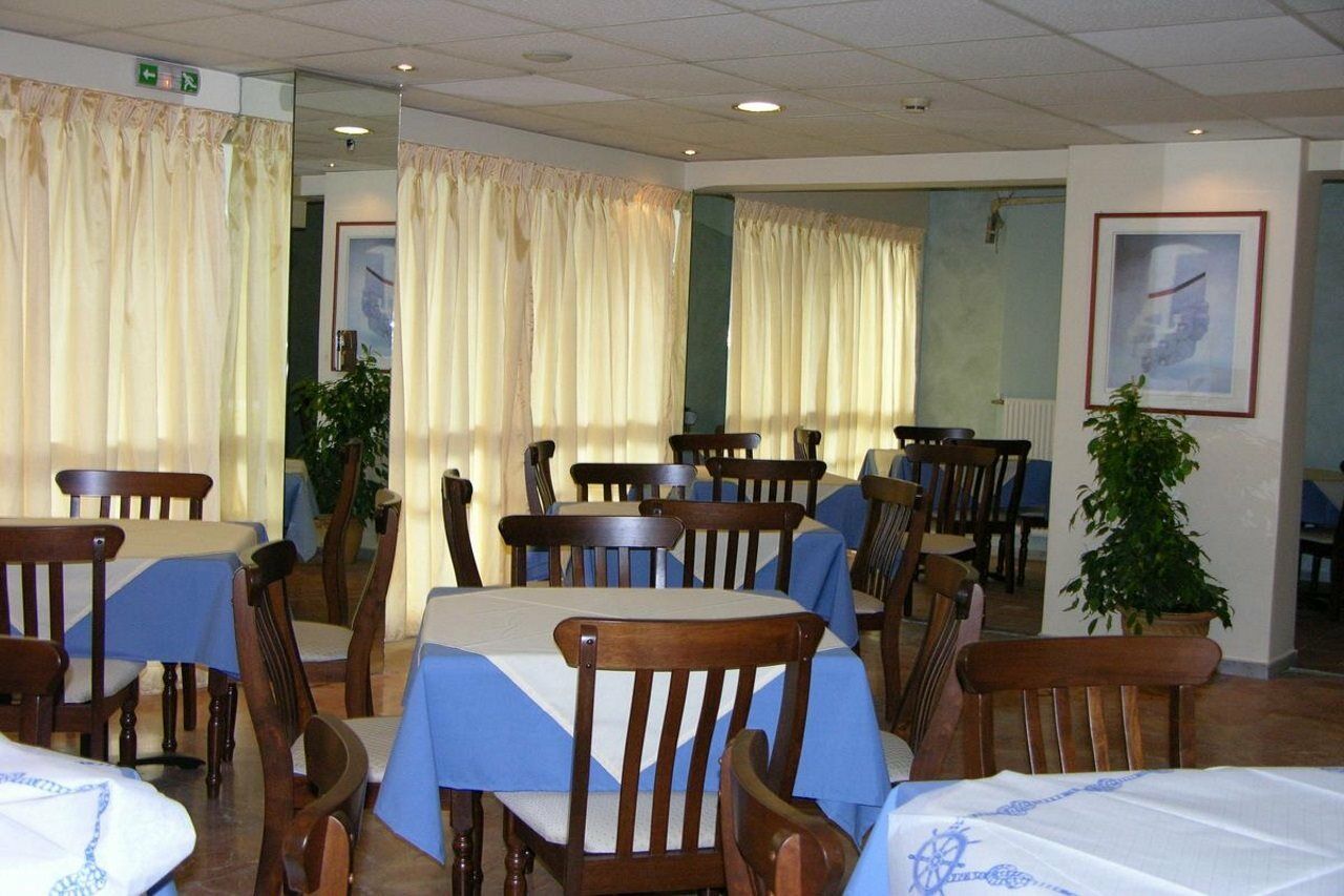 Apollo Hotel Atene Esterno foto