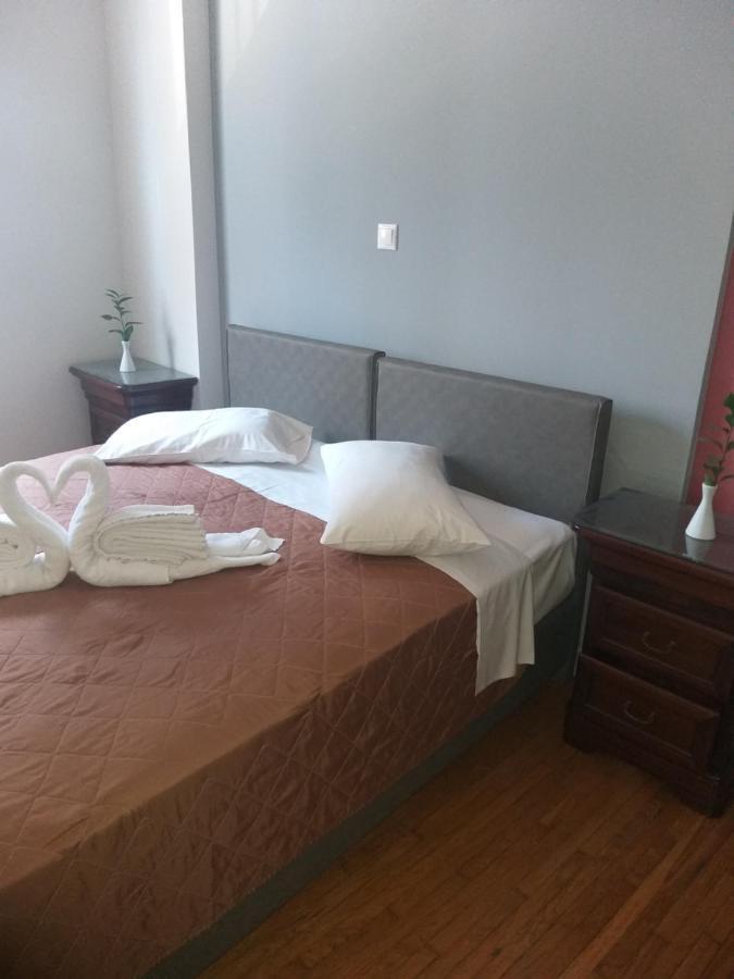 Apollo Hotel Atene Esterno foto